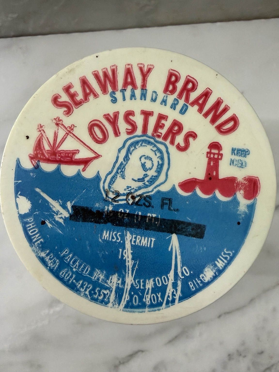 Seaway Brand Standard Oysters jar lid